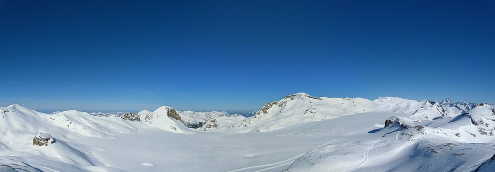 The Plaine Morte plateau glacier in winter 2022.