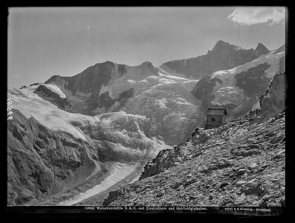 1906: the Weisshorn hut with the Zinalrothorn and the Hohlicht Glacier. Photo: Bruno Wehrli, Swiss National Library.